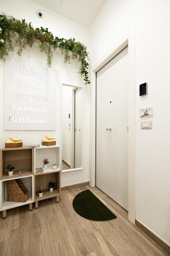 Adelis Apartment Neapel